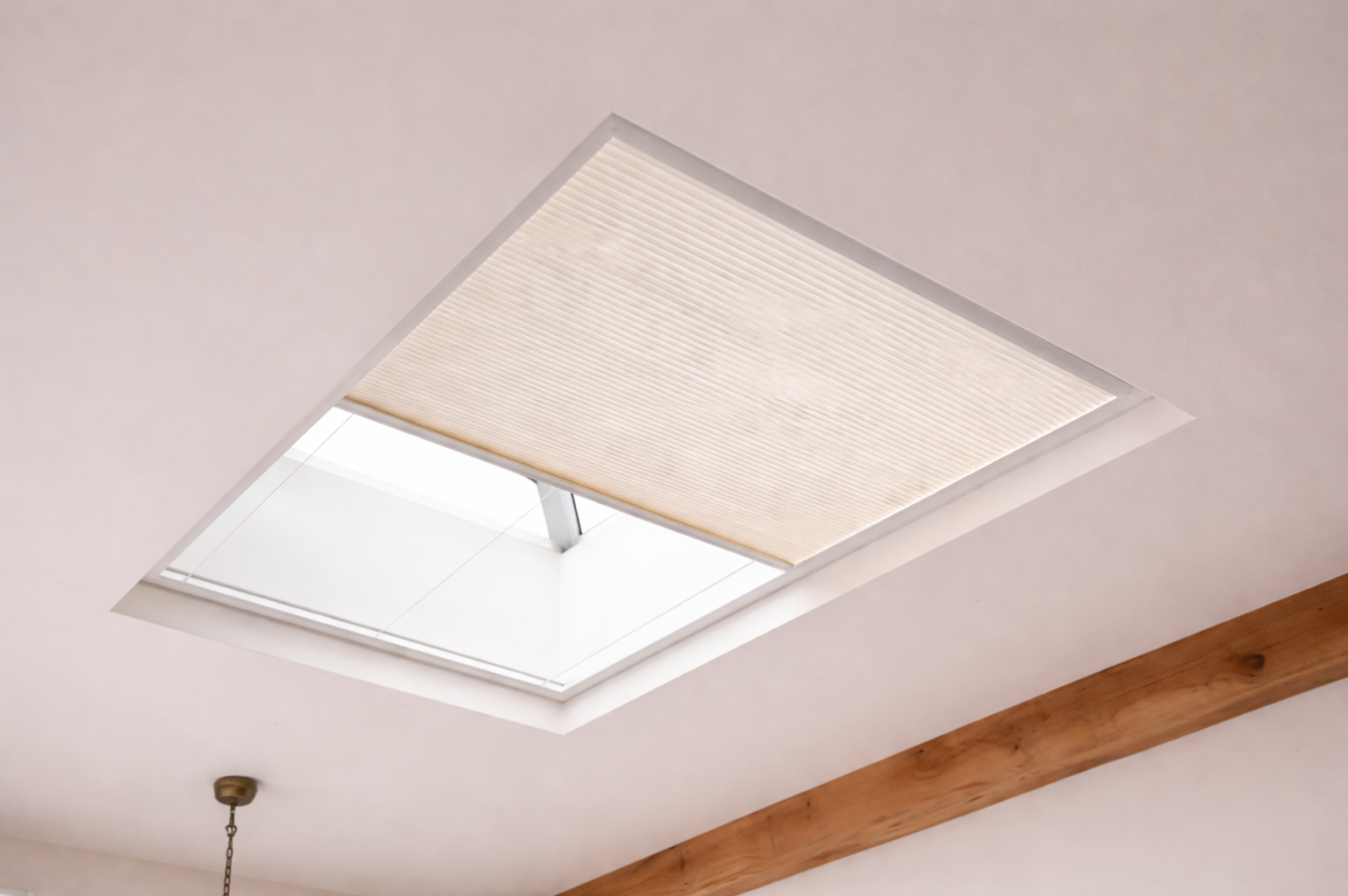 ม่าน | Sky Roof